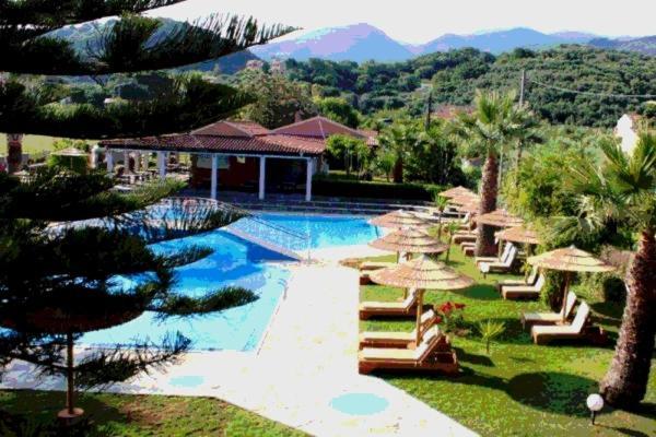 Hellens Village Almiros Beach 外观 照片