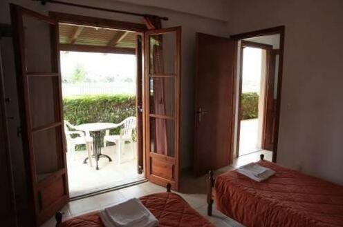 Hellens Village Almiros Beach 外观 照片